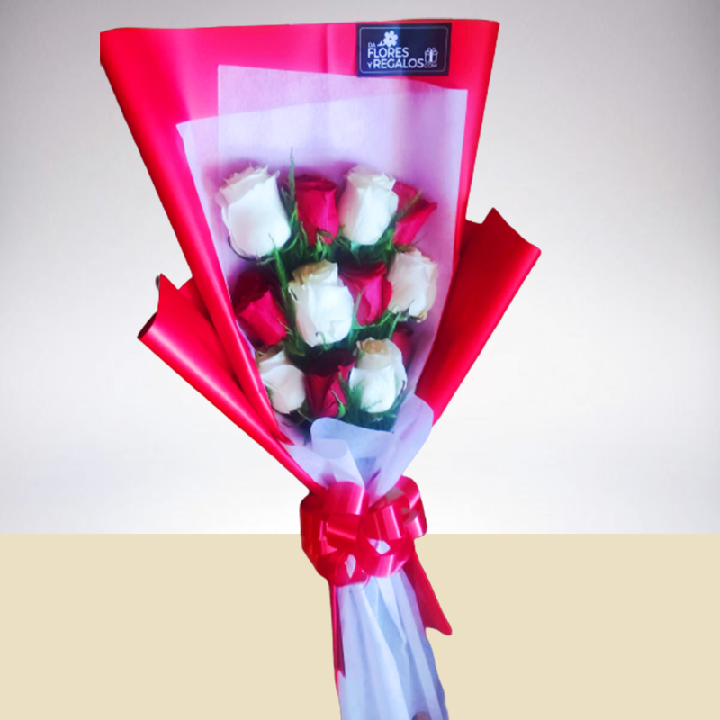Ramo de 12 rosas mix