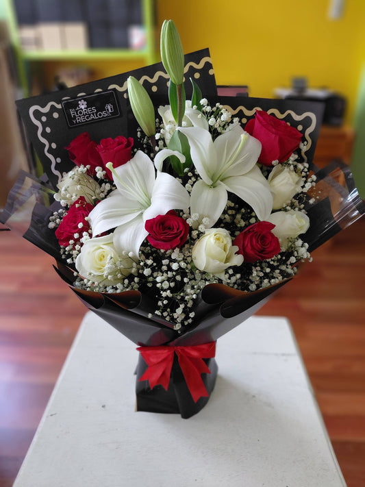 Ramo de Lirios y Rosas
