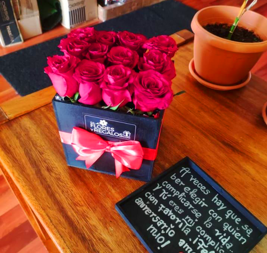 Rosas rojas en caja